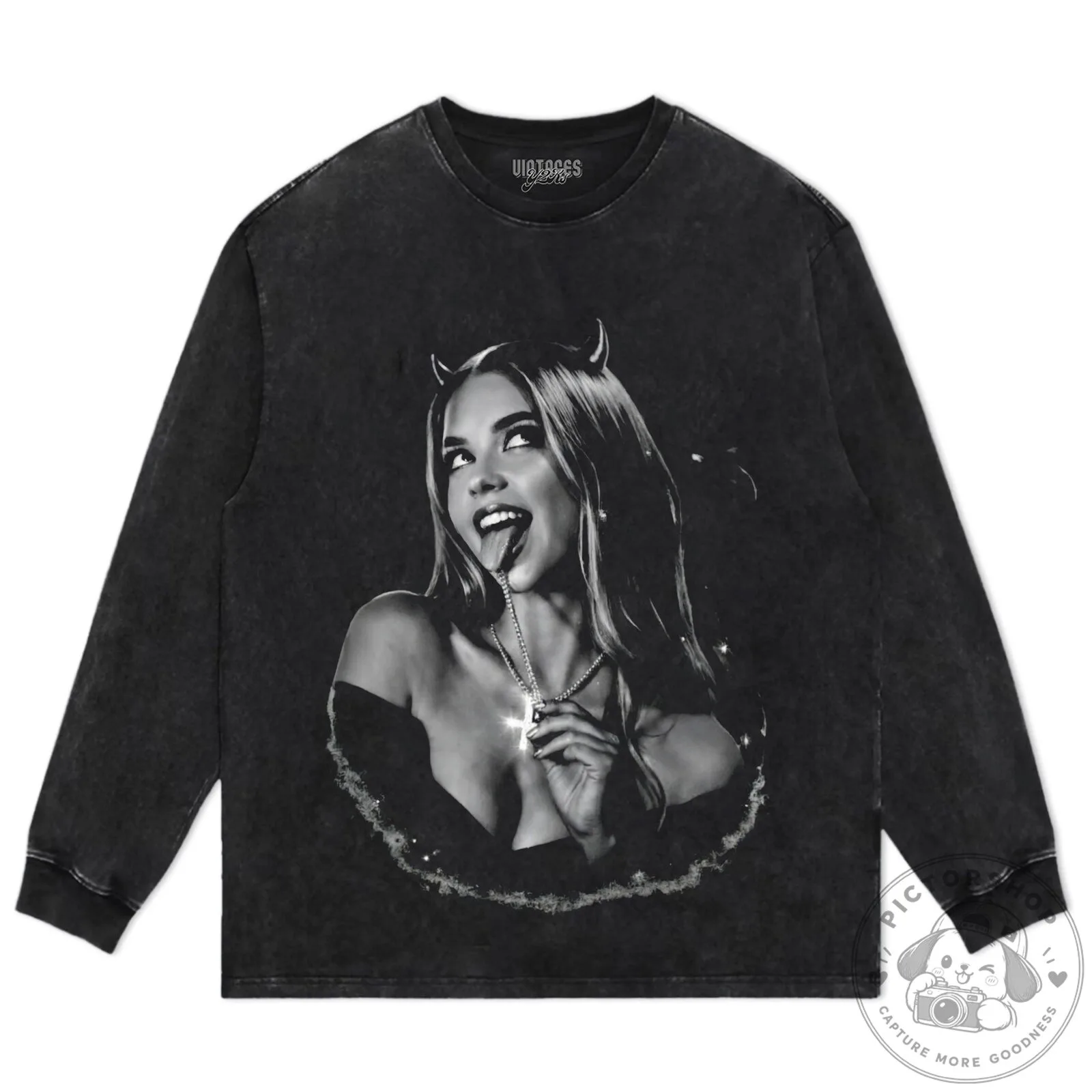 Sydney Sweeney Devilish Charm Black and White Graphic T-Shirt 16 Sydney Sweeney Devilish Charm Black and White Graphic T-Shirt